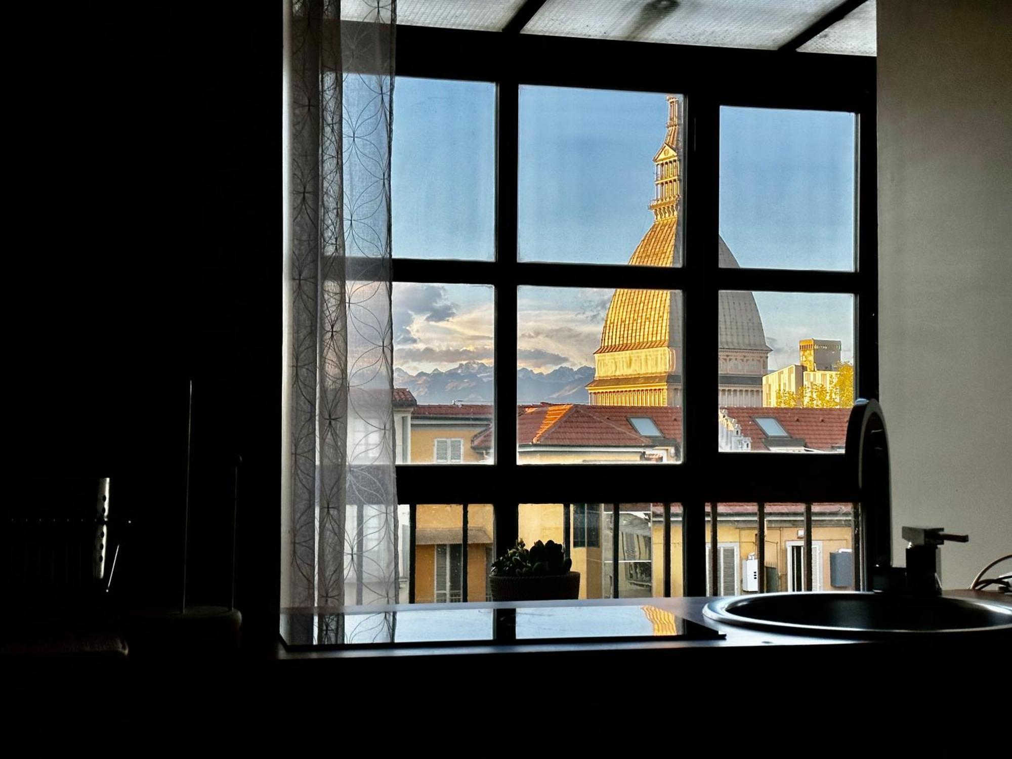 Le Finestre Sulla Mole Apartamento Turim Exterior foto