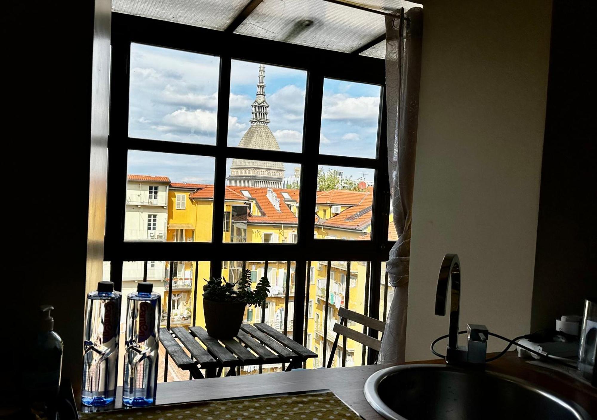 Le Finestre Sulla Mole Apartamento Turim Exterior foto